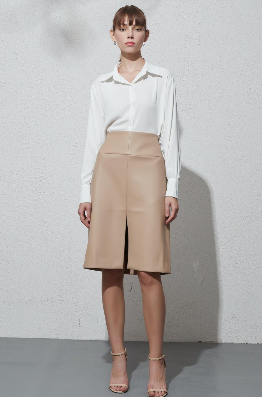 Women Grace Willow the Label | Wrenley Skirt Sand