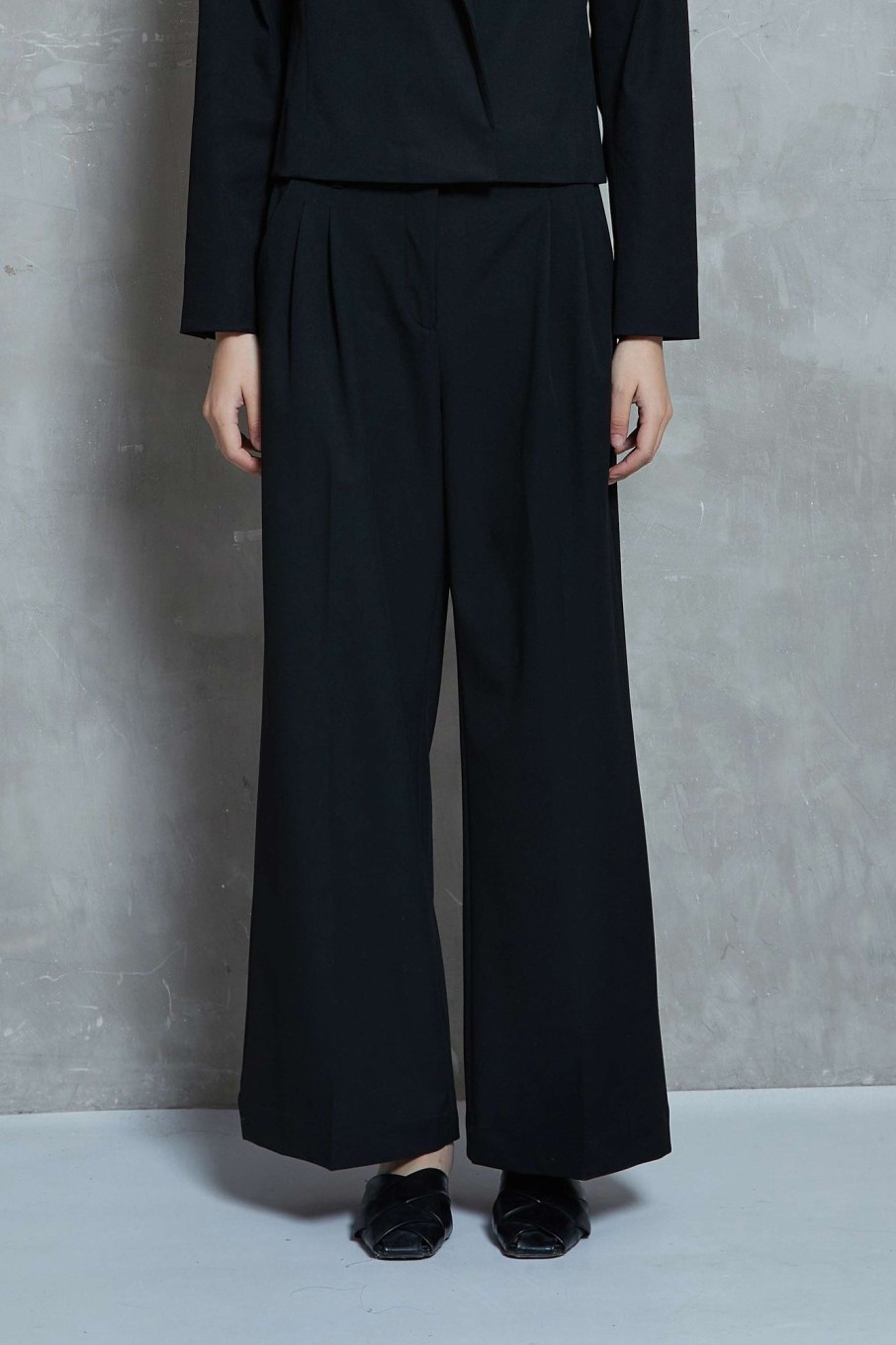 Women Grace Willow the Label | Lolita Pant Black