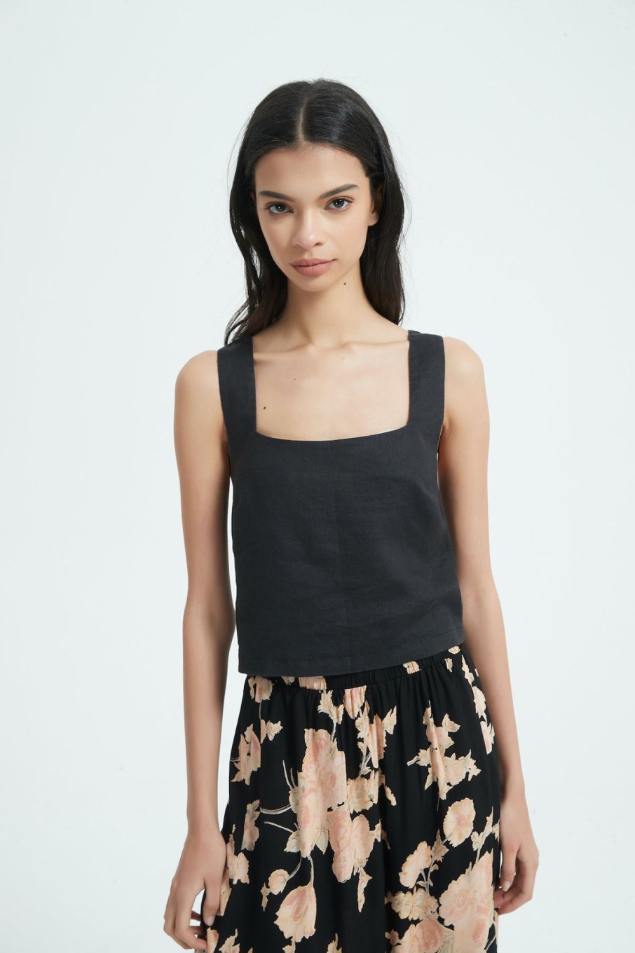 Women Grace Willow the Label | Anya Linen Top Black