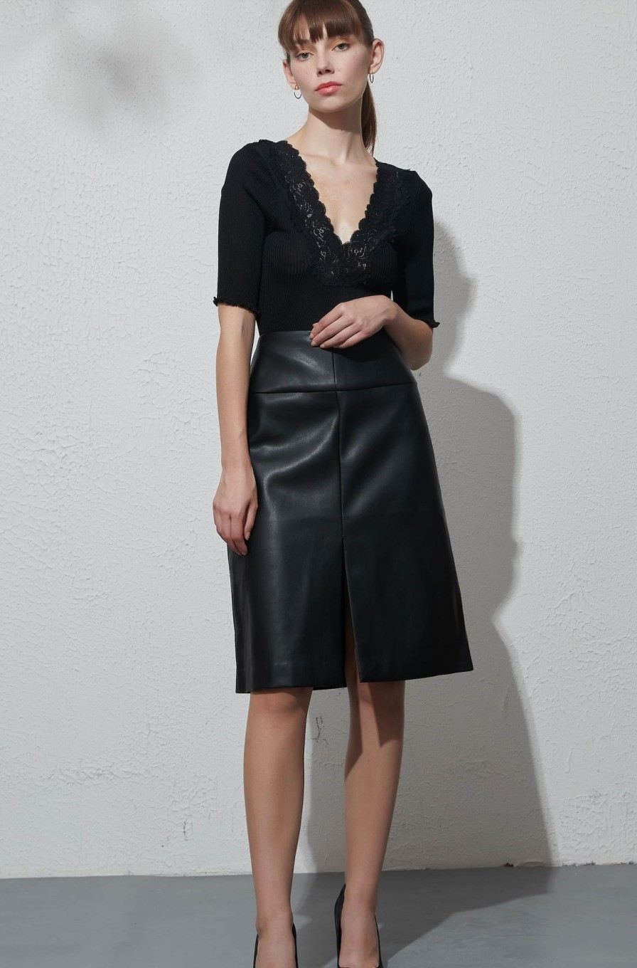 Women Grace Willow the Label | Wrenley Skirt Black